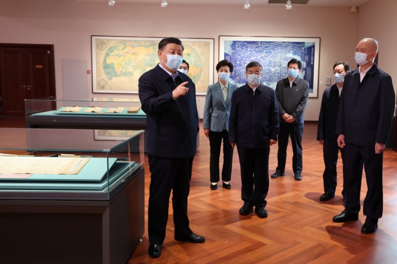 习近平：担负起新的文化使命 努力建设中华民族现代文明